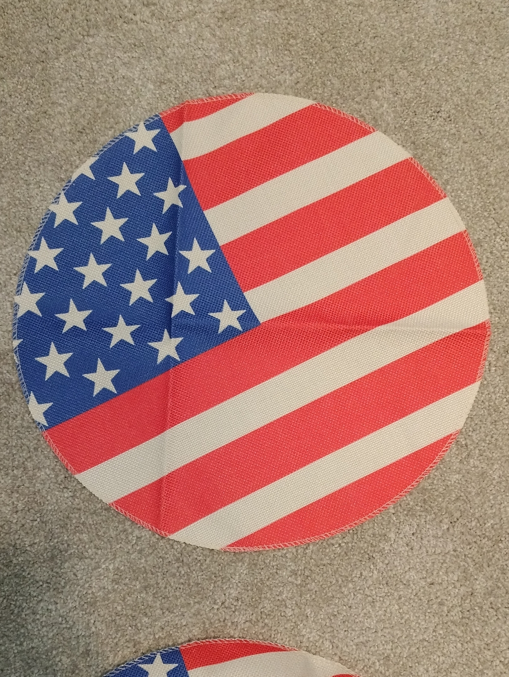 Round USA Flag Placemats (Set Of 4)- Red White Blue - 13.5" Diameter BRAND NEW